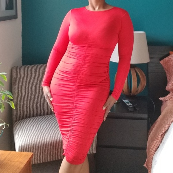 Dresses & Skirts - 🛑🚦RED ALERT🚦🛑Fire Engine Red Roused Dress